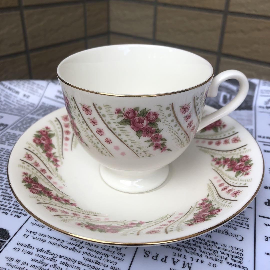 桃山陶器　ティーカップ＆洋皿28点セット 桃山陶器 ティーカップ＆洋皿28点セット