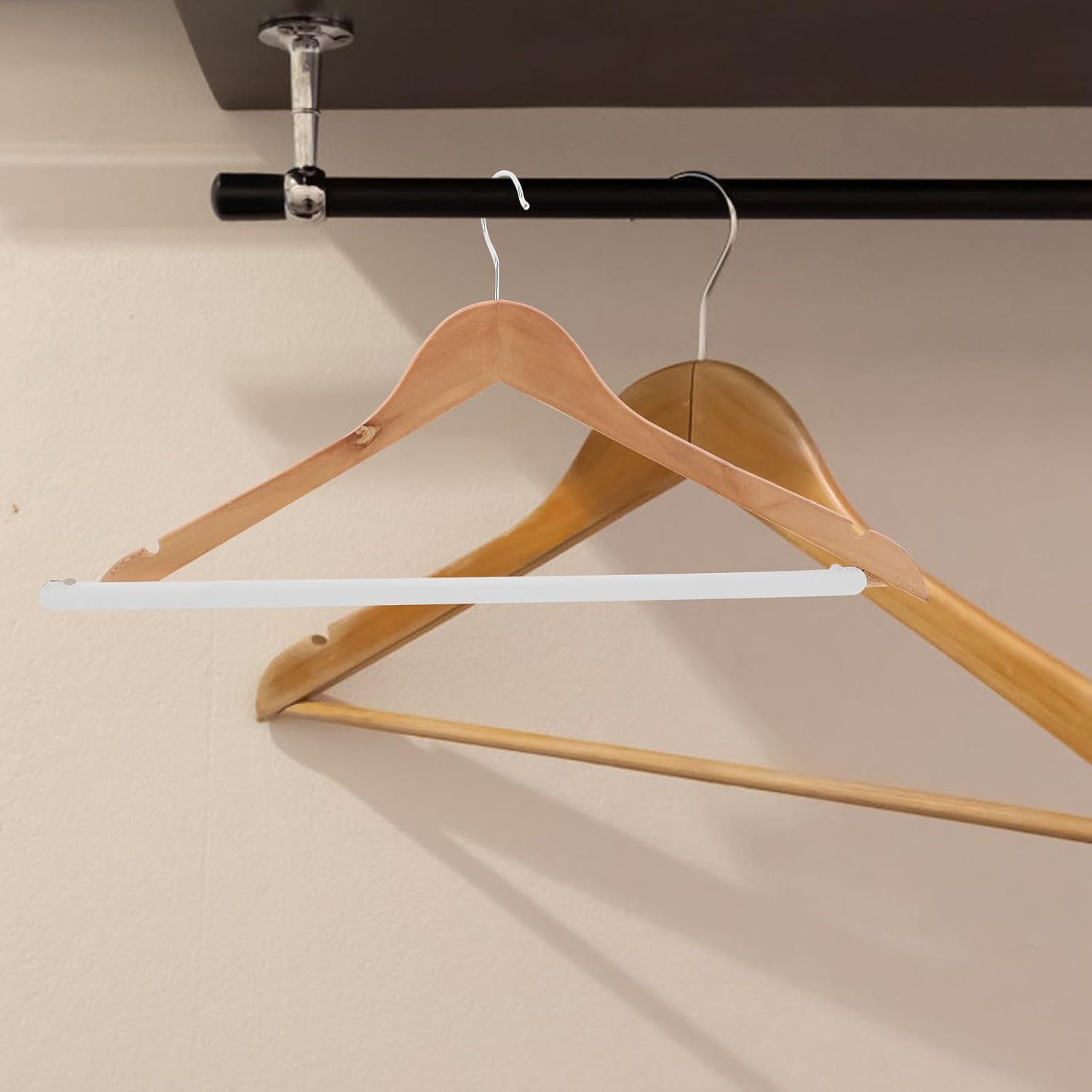 100pcs Paper Clothes Hanger Strips Non-Slip Garment Protection Strips for Pants Hangers Closet Organizer for Clothing Display and Storage