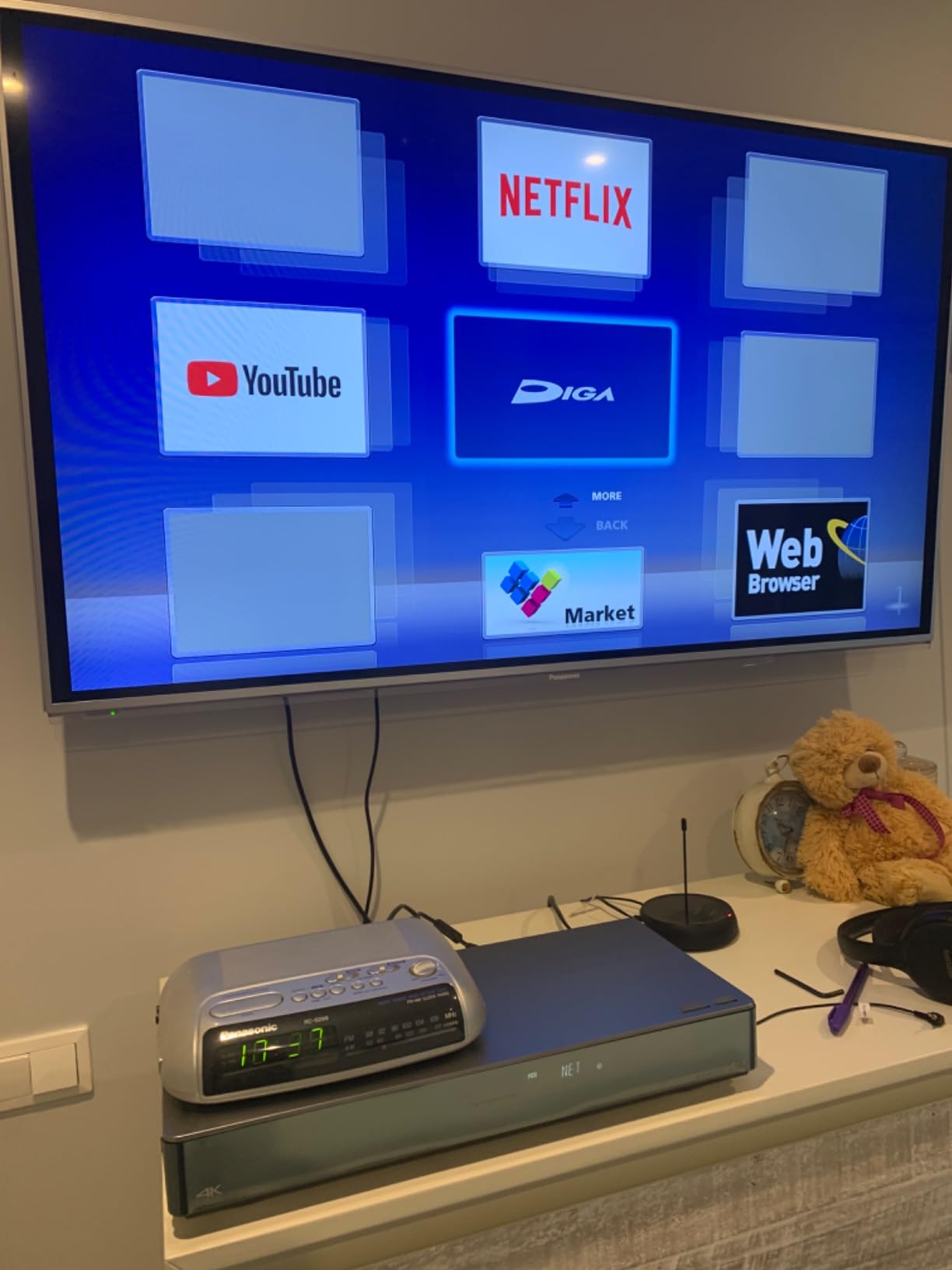 Panasonic Smart Bluray Recorder with 2TB, Triple Tuner, PVR & 4K