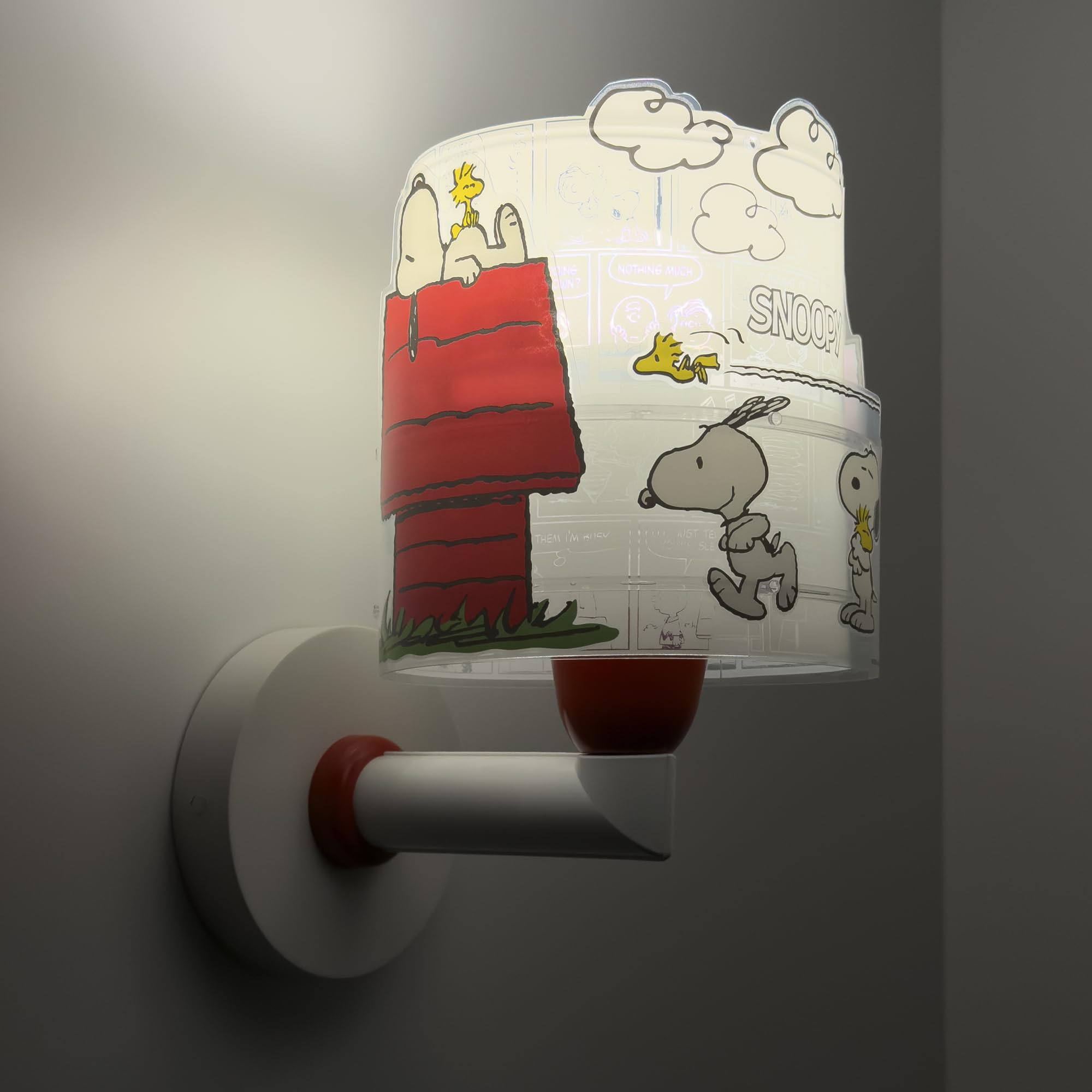Dalber Lámpara Aplique Pared Infantil Snoopy 76309 E27 | Lámpara aplique de pared con instalación directa a la corriente o mediante cable con interruptor incluido.