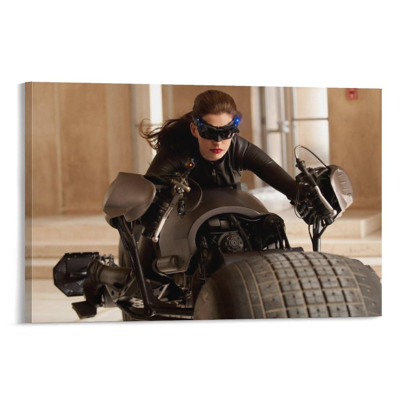 Amazon.co.jp: アン・ハサウェイ、前キャットウーマンとしての