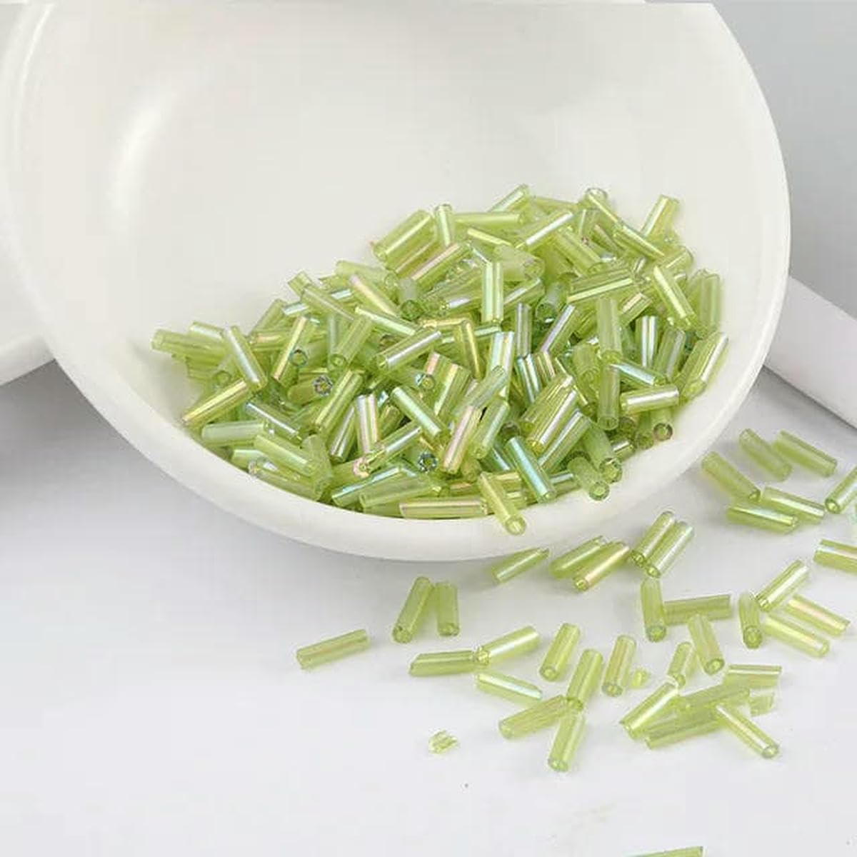 Iggll Women's Ab Light Green Tube Spacer Beads,Glass Bugle Tube Beads,200Pcs/10G/Bag Transparent Glass Tube Beads 2 * 6Mm Silver Core Glass Seed Bugle Beads Embroidery Jewelry Diy Garment Accessories(Ab Light Green)