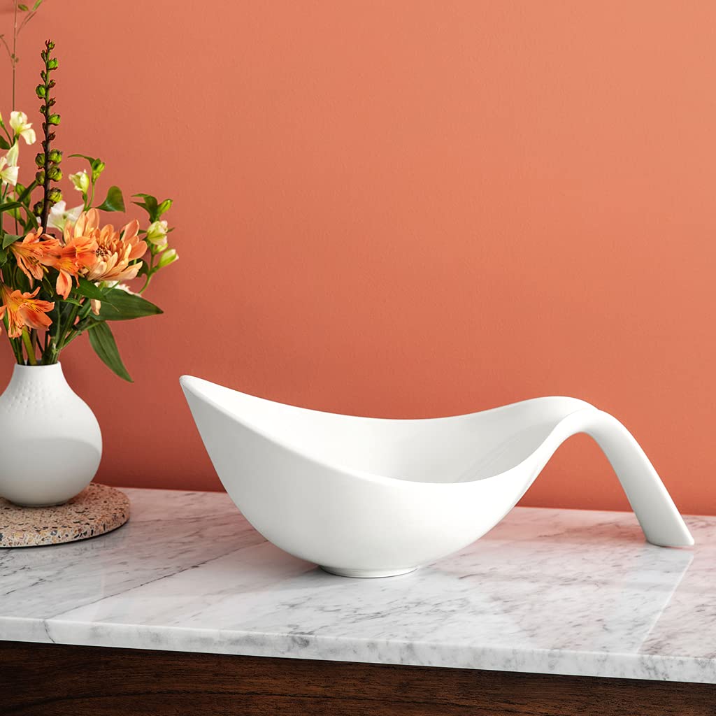 Villeroy & Boch Flow Schüssel, mit Griff, für große Salate/Suppen/Pasta, Premium Porzellan, spülmaschinen- und mikrowellengeeignet, weiß, 1800 ml