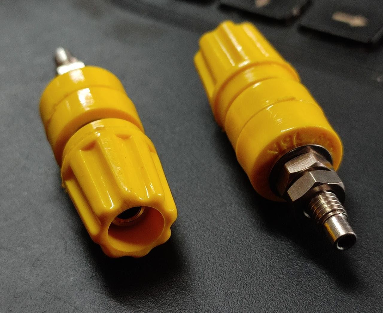 SE503 Yellow female Banana Jack Socket 15A Plug Connector (Pack of 1)-image-9