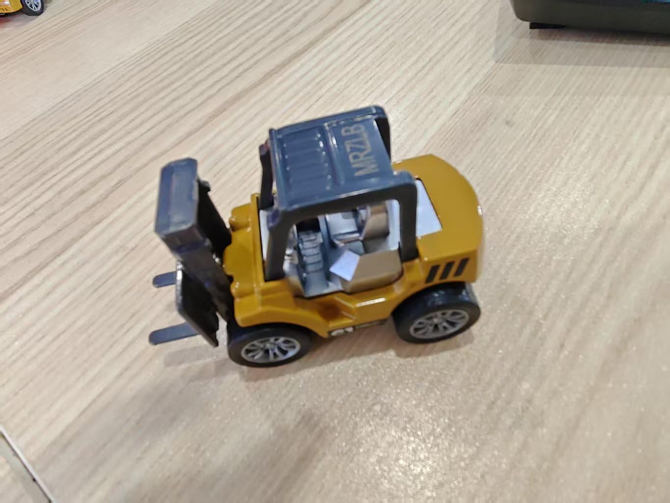 Truck Vehicle Mini Toy,Construction Truck Car for Boys Girls Age 3+ Years Old 01