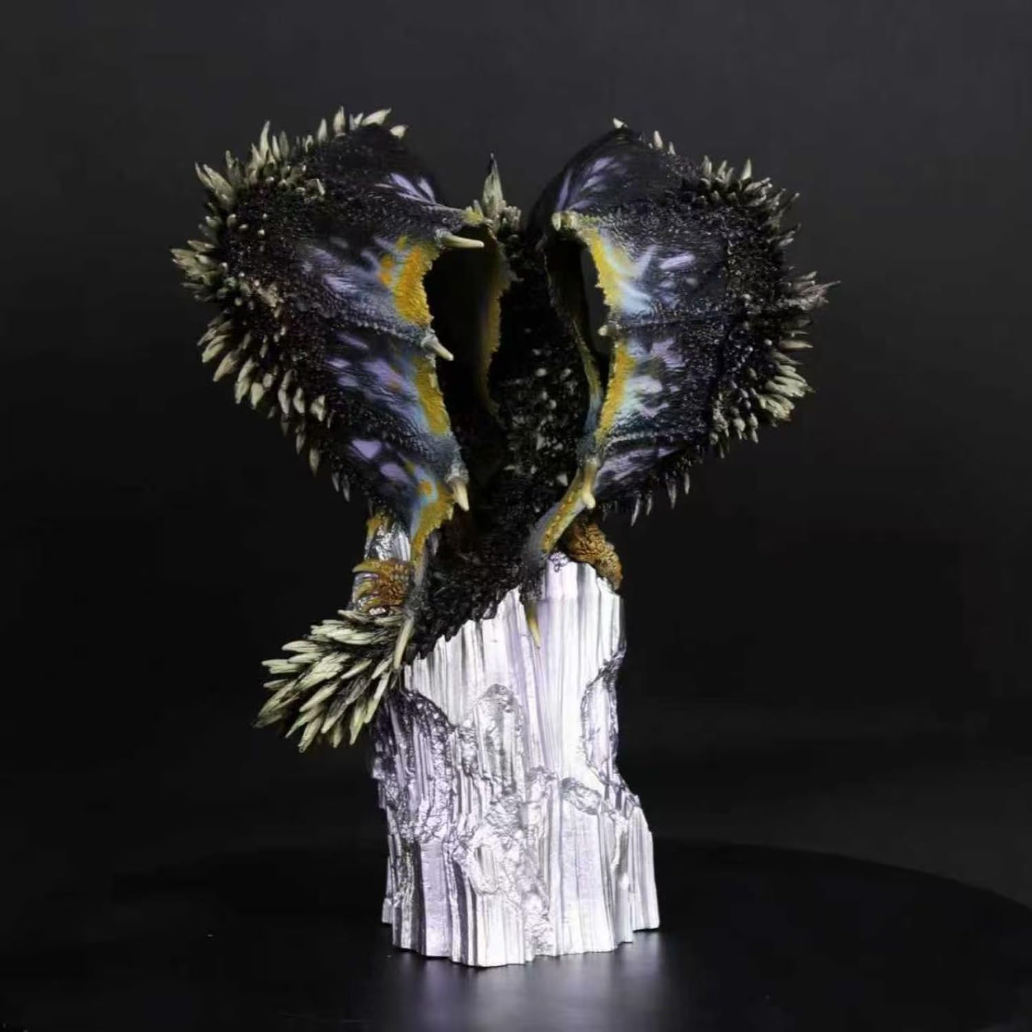 Monster Hunter Figur Nergigante Drache Anime PVC Statue Sammlermodell Statue 31CM
