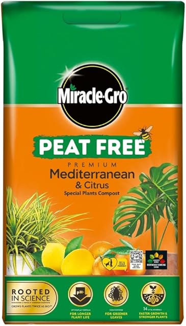 Miracle-Gro Premium Mediterranean & Citrus Compost 6L Easy Carry Pack