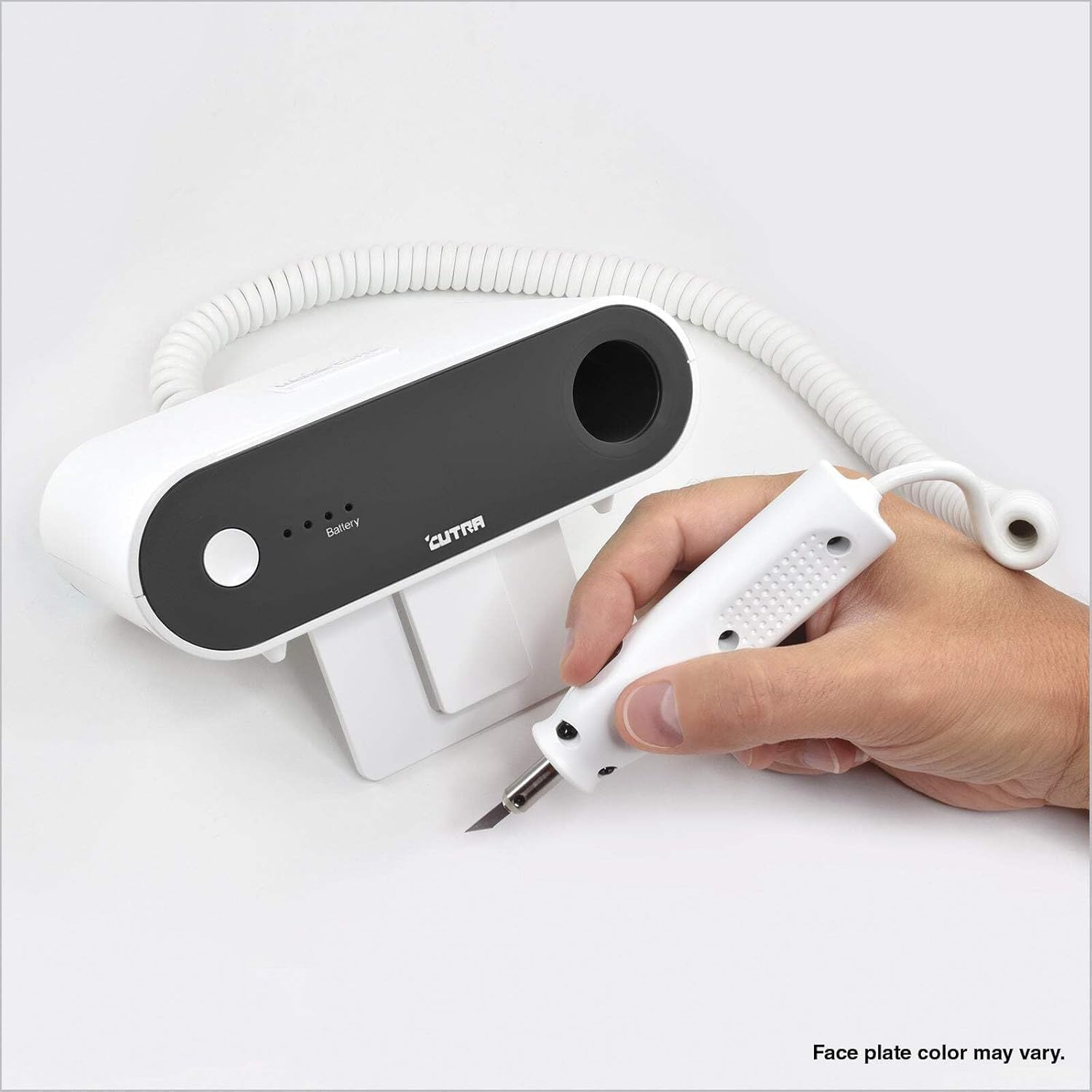 An ultrasonic cutter in use