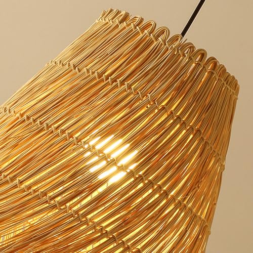 Lustre vintage en bambou pour éliminer l'éclairage agressif de la salle à manger