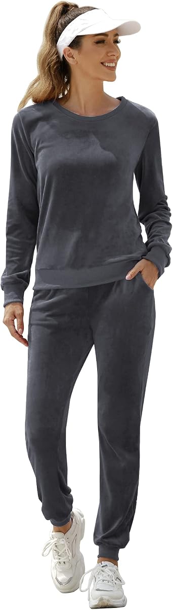 Totatuit Track Suits for Women Set Velour Sweatsuits 2 Piece Jogging Suits Loungwear Velvet Sweatpants with Pockets