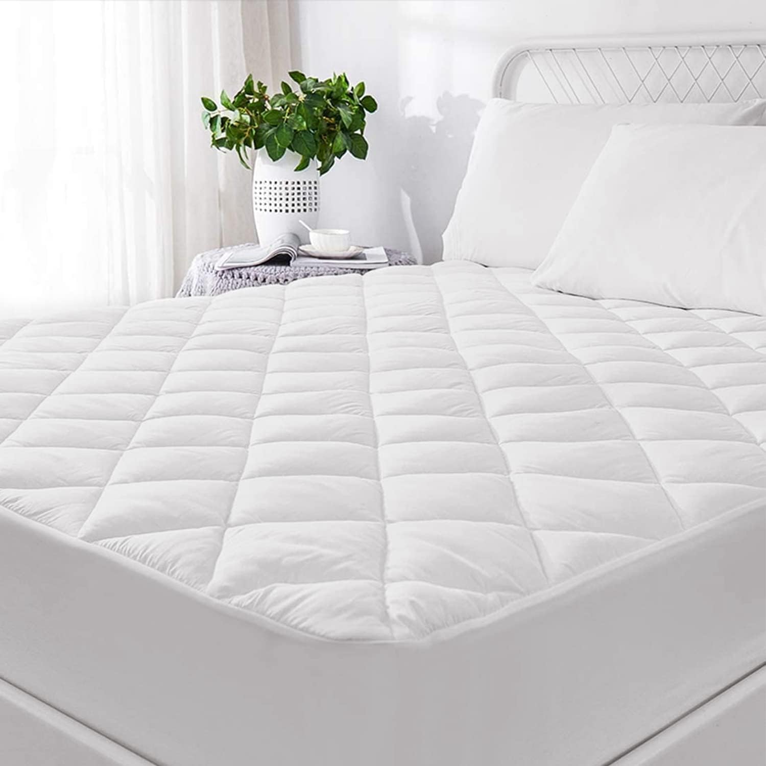 Hafaa Small Double Mattress Protector – 40cm Extra Deep Ultra Soft Non-Slip Mattress Cover (122x190+40cm)