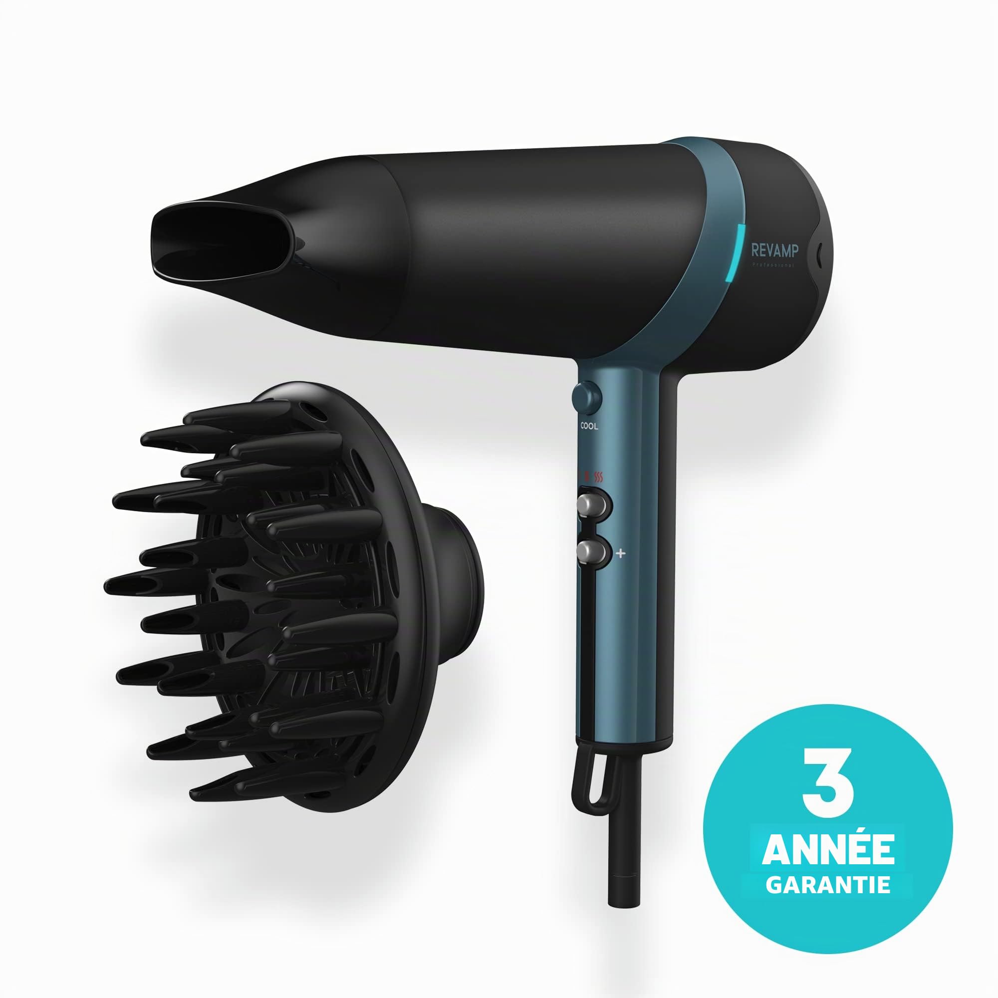 REVAMP Progloss 3800 Sèche-Cheveux Quadri-Ionique| Léger avec Embout Concentrateur et Volumateur | Pour lisser ou boucler |Infusé D’Huiles pour Des Cheveux Brillants et Soyeux | Noir/Bleu