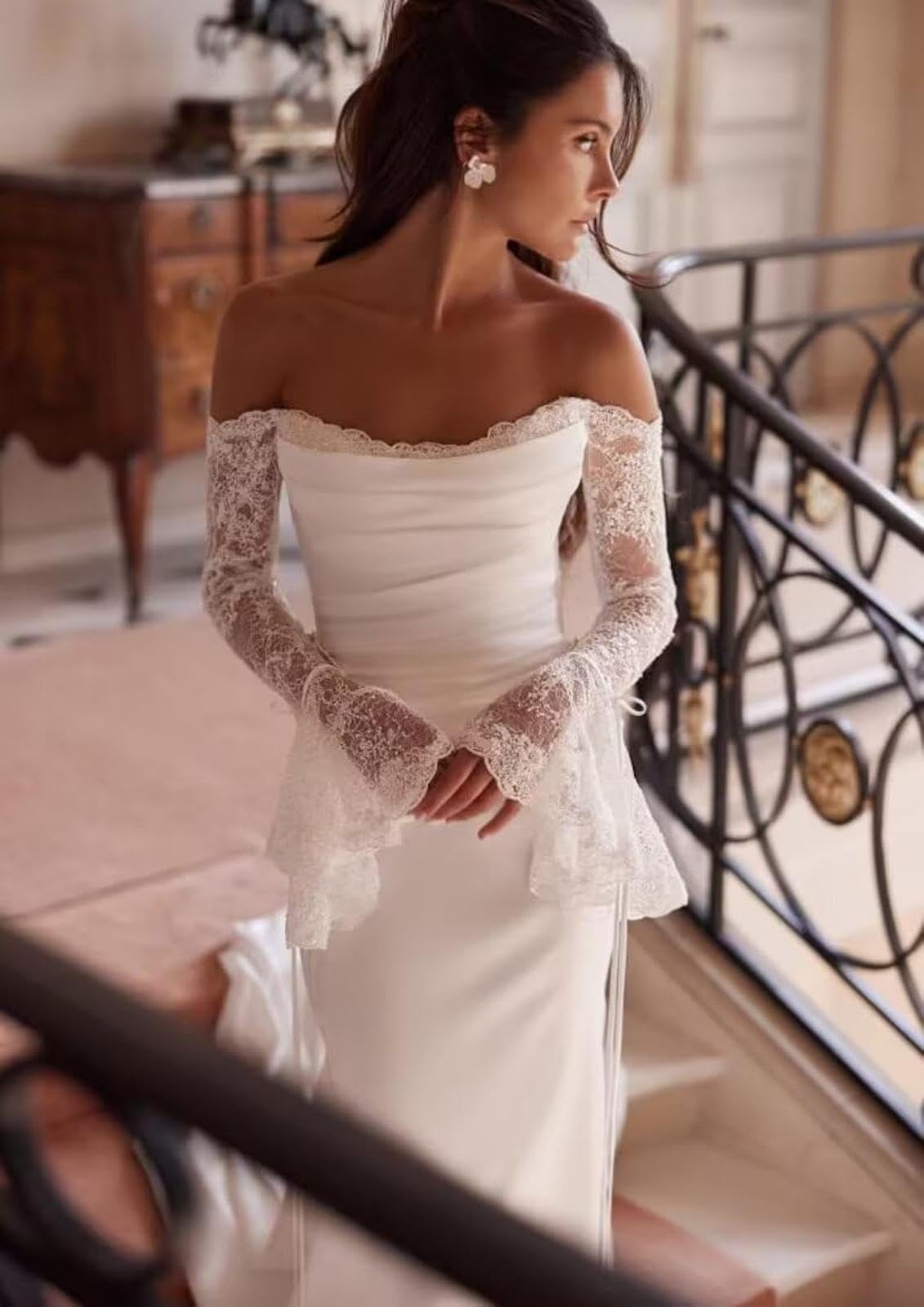 HUINI Hochzeitskleid für die Braut mit Spitzenapplikationen aus Satin Korsett Schulterfrei Meerjungfrau-Stil Brautkleid mit Schleppe