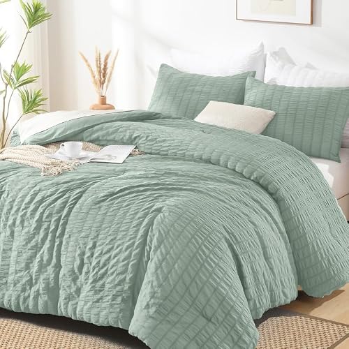 AveLom Seersucker Queen Comforter Set, Sage Green, 90x90, 3 Pieces