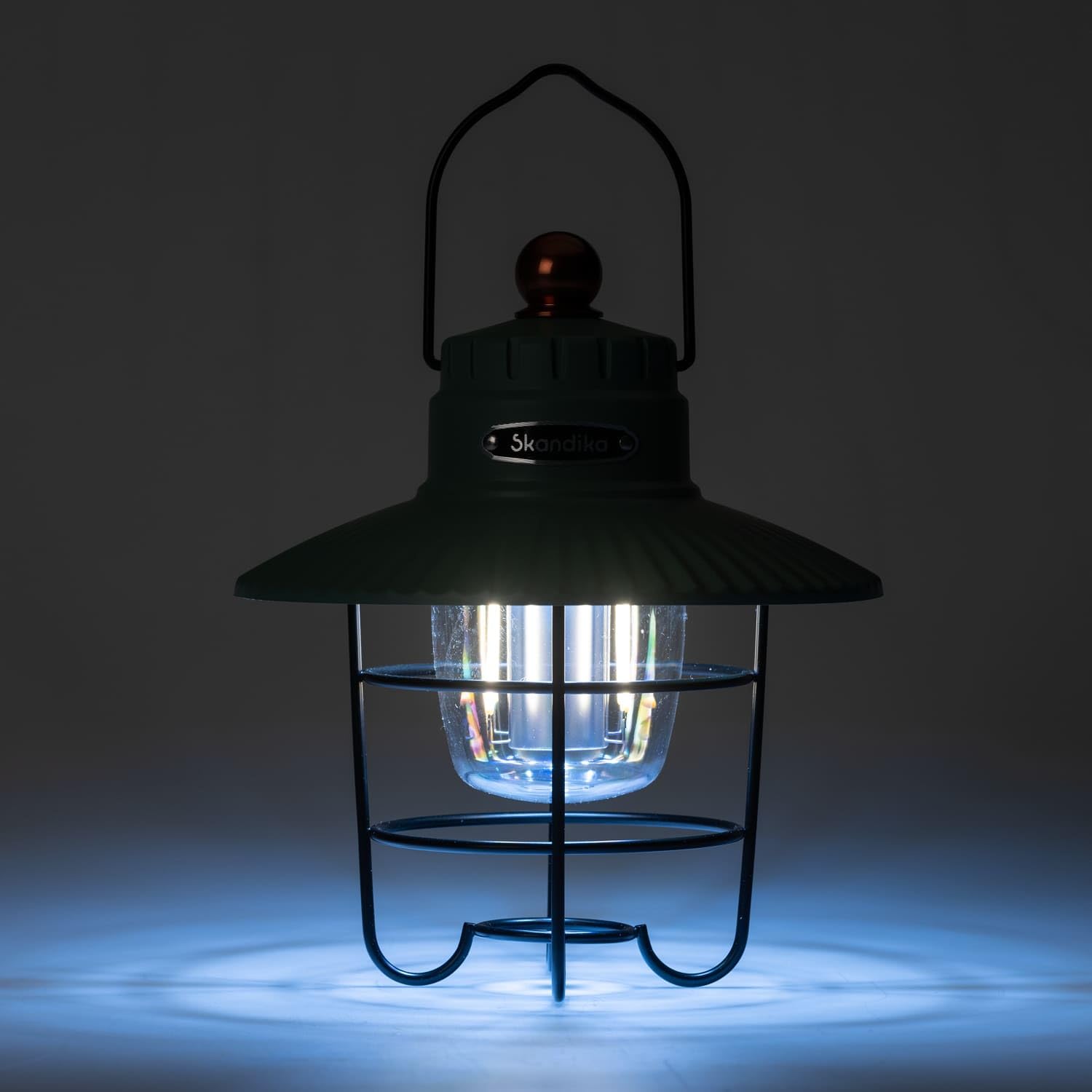 Skandika Soroya Lampada da campeggio a LED in stile retrò | Colore della luce regolabile, dimmerabile, batteria da 2000 mAh, 500 lumen | Ideale per il campeggio, il giardino(verde)