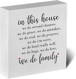 Family Artwork Wood Box Sign Rustic Farmhouse Style in This House We Do Second Chances Wood Block Plaque 5 X 5 Inches Home Living Room Bedroom Desk Sign Decor for Presents