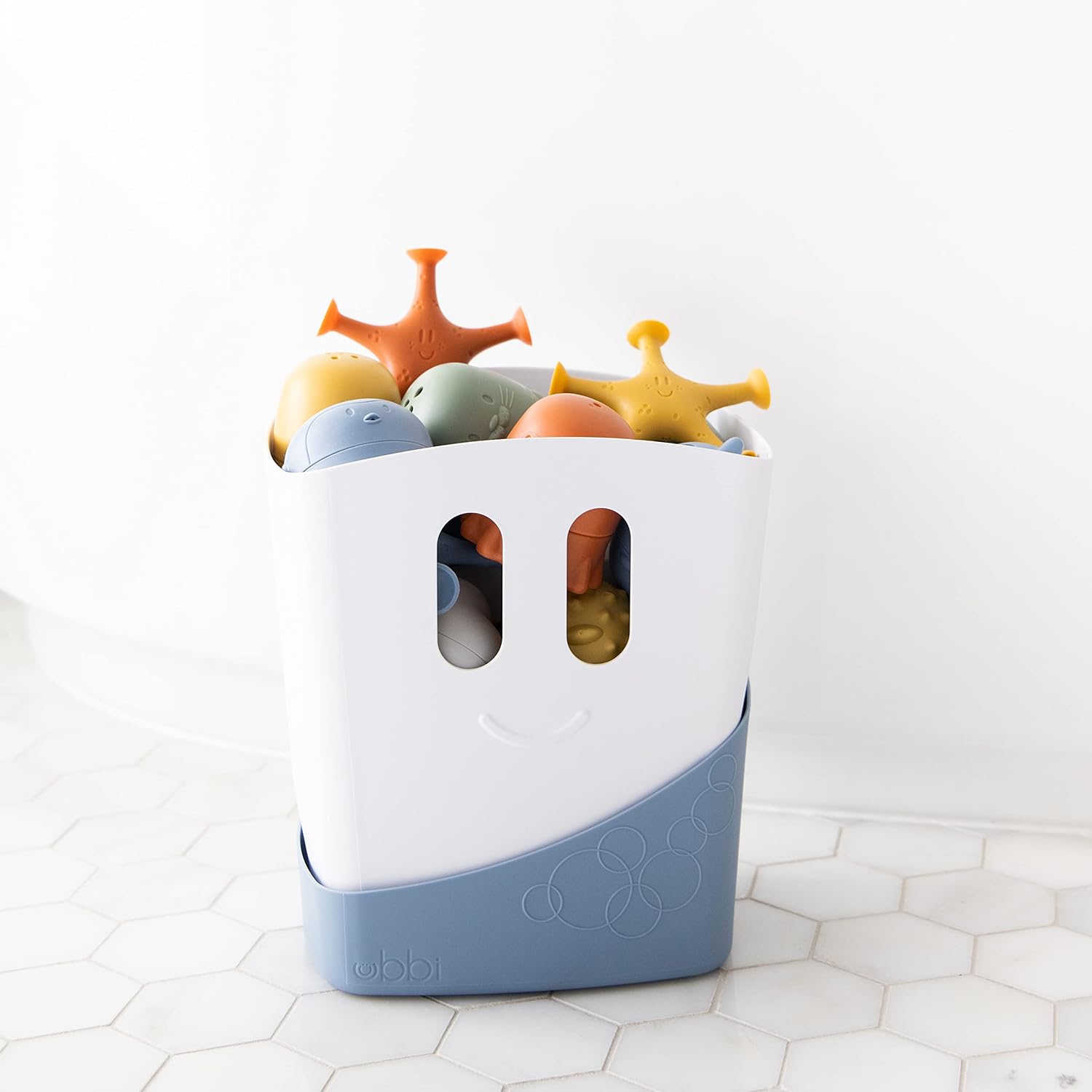Ubbi Stand Up Bath Toy Storage Organizer, Bath Caddy with Removable Drying Rack Bin for Toddlers and Baby, Cloudy Blue