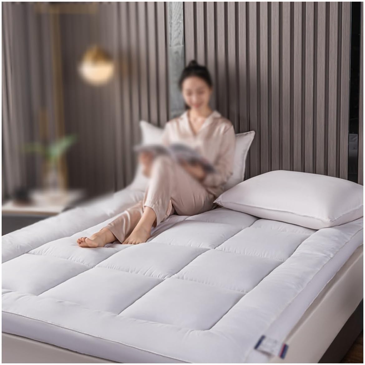 Futon Mattress Traditional Japanese Floor Mat Foldable Roll Up Sleeping Pad Camping Mattresses Easy to Store(White,90 * 200cm)