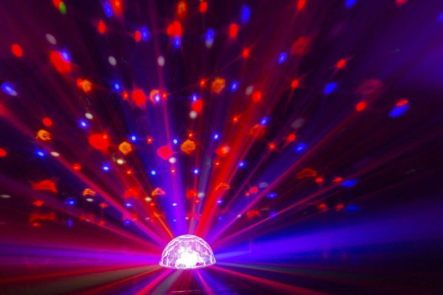 BeamZ JB90R Jelly Ball Effet Lumineux 9 x 1W LED, 7 Canaux DMX, 82 Faisceaux Rotatifs, Mode Automatique et Audio, Faible Consommation, Boitier Solide, Télécommande Incluse