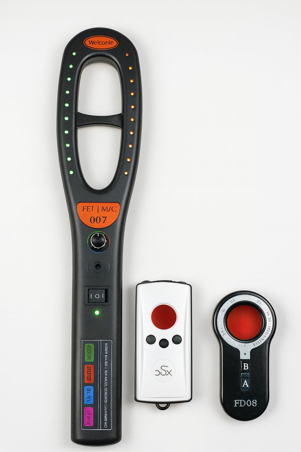 Rilevatori di MICROSPIE e Telecamere kit COMPOSTO DA 2 DISPOSITIVI. Rilevatore di GPS e localizzatori nascosti, SEGNALI WIFI E GSM in oggetti o in prese elettriche nascoste o in AUTO (KIT 1)
