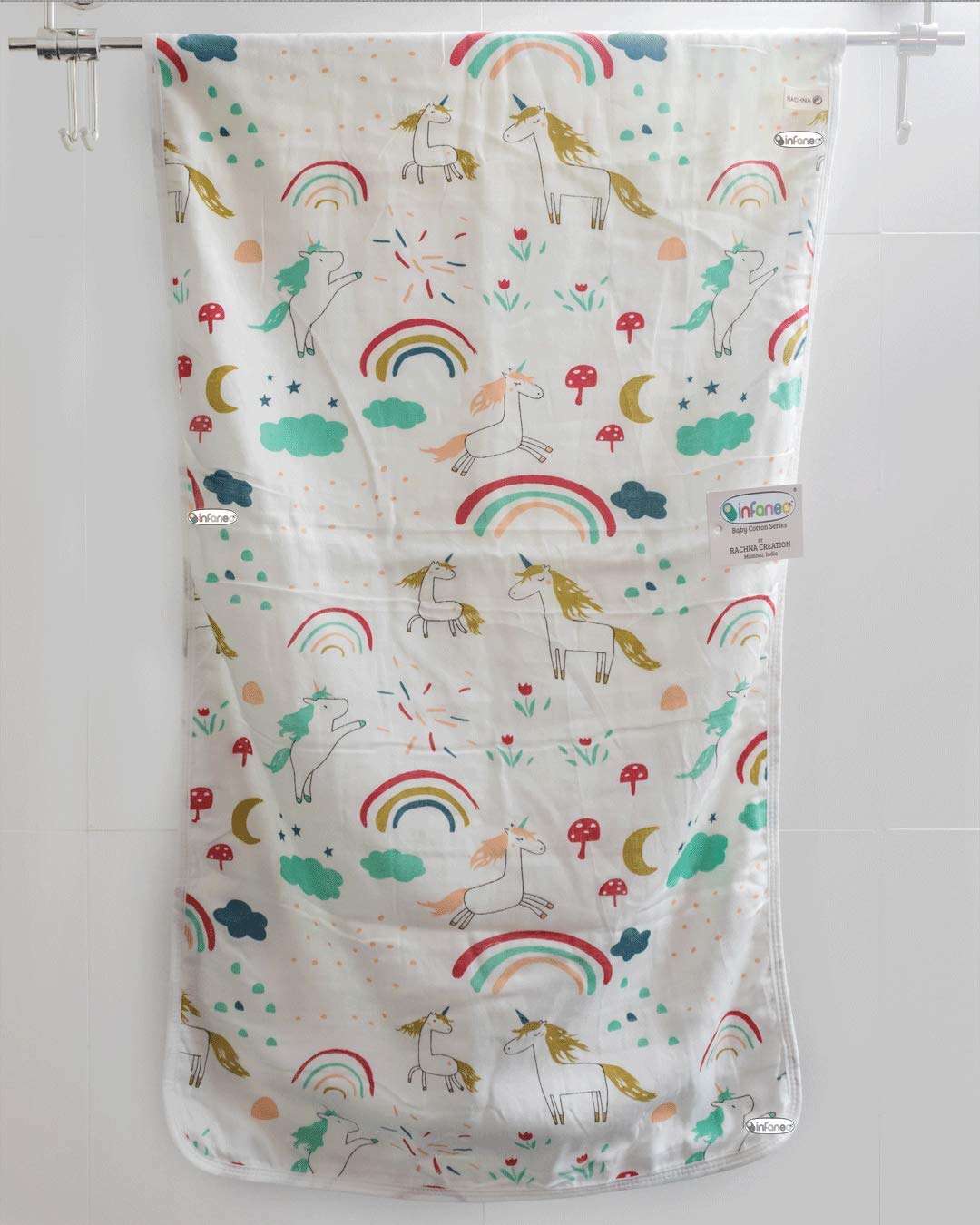 INFANEO Double Layer Muslin Cotton + Combed Cotton Kids Bath Towel | Quick Drying High Absorbent Seamless Prints Super-Soft Wash Cloth - 12001 - White - 50x100 Centimetres (Prints May Vary)