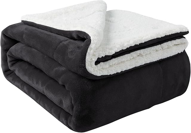 Aspire Homeware Sherpa Fleece Blanket Throws for Beds Double - Soft Fluffy Thick Black Blanket Reversible Microfiber Sofa Throw (150 x 200 Cm)