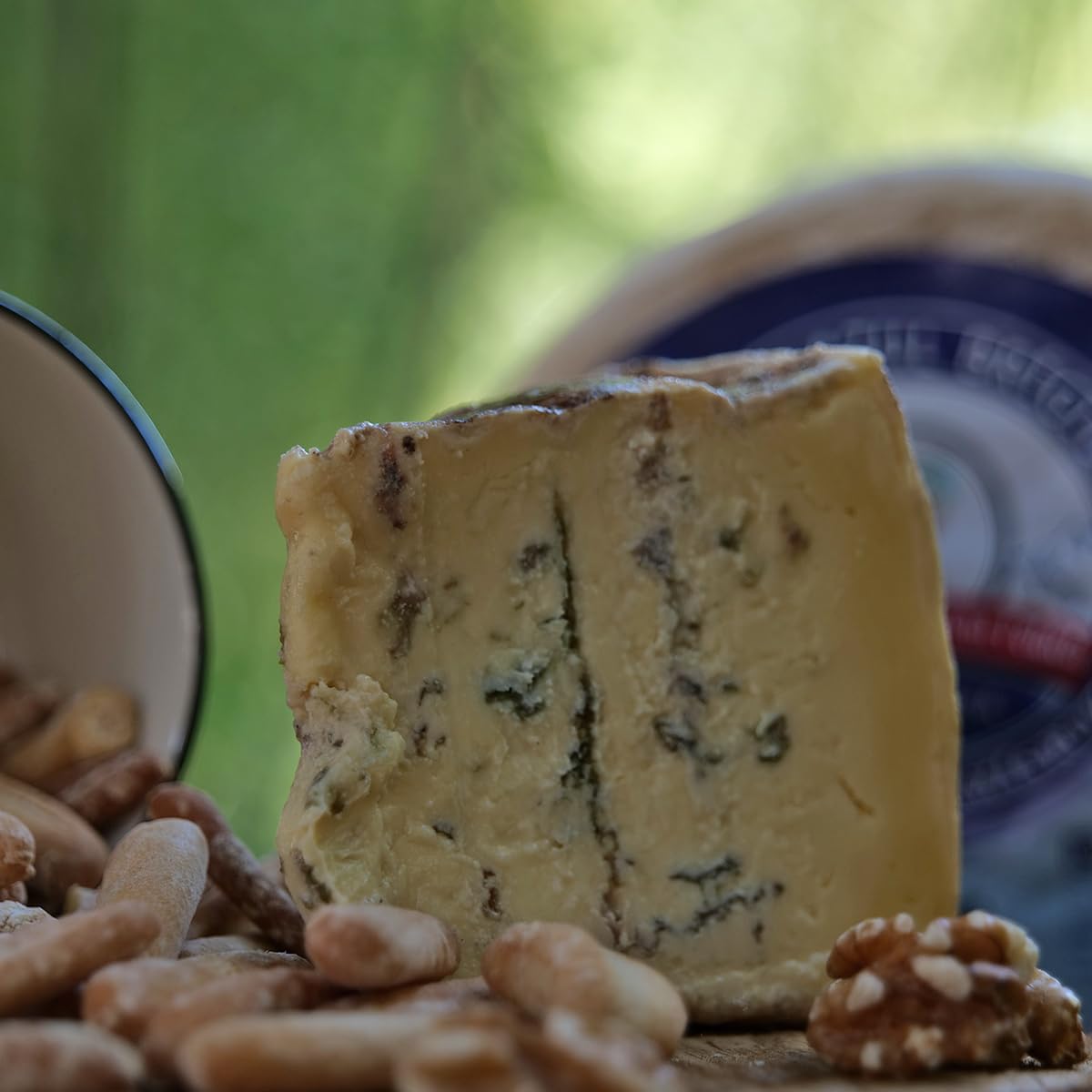 LA PASIEGA DE PEÑAPELADA Queso Azul Brígida, PACK 2 Cuñas 350 gr (aprox) Al vacío - Sabor Intenso y Cremoso - Elaborado con Leche Pasteurizada de Vaca - Calidad Artesanal Española
