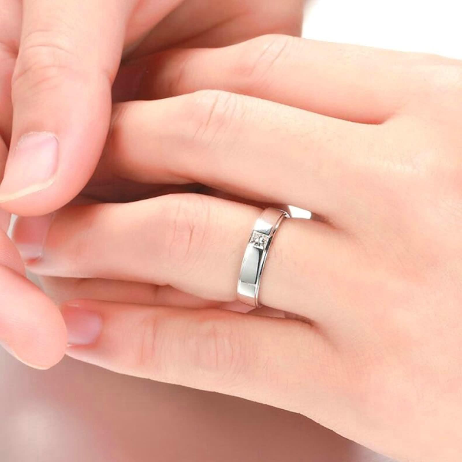 Nowoczesny pierścionek damski, pierścionek zaręczynowy z diamentem o szlifie księżniczki, 0,2 ct, białe złoto/platyna