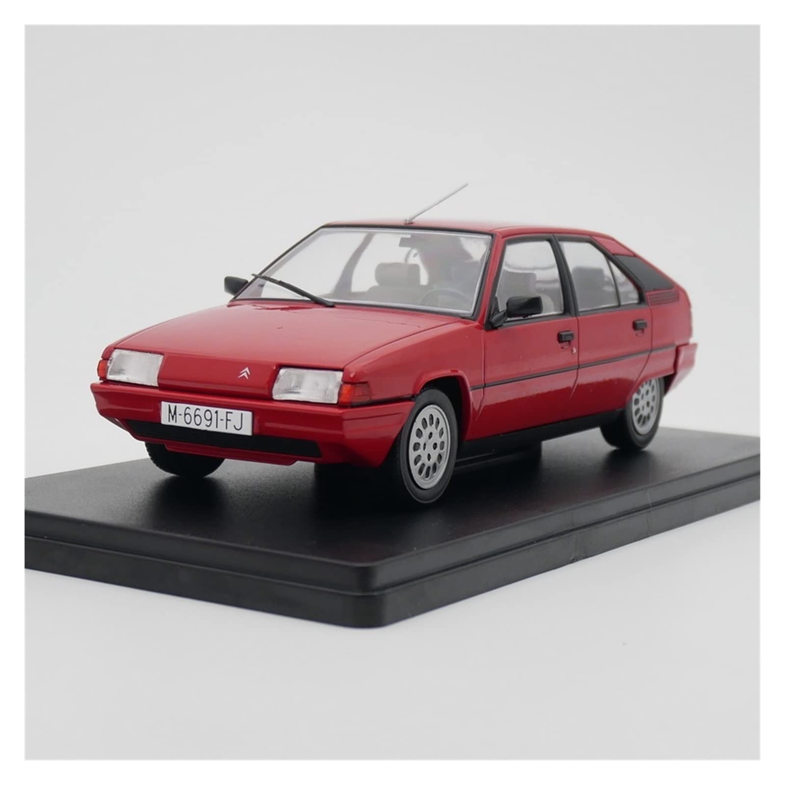 Amazon.co.jp: モデルカーのおもちゃ 1:24 シトロエン BX 16 TRS