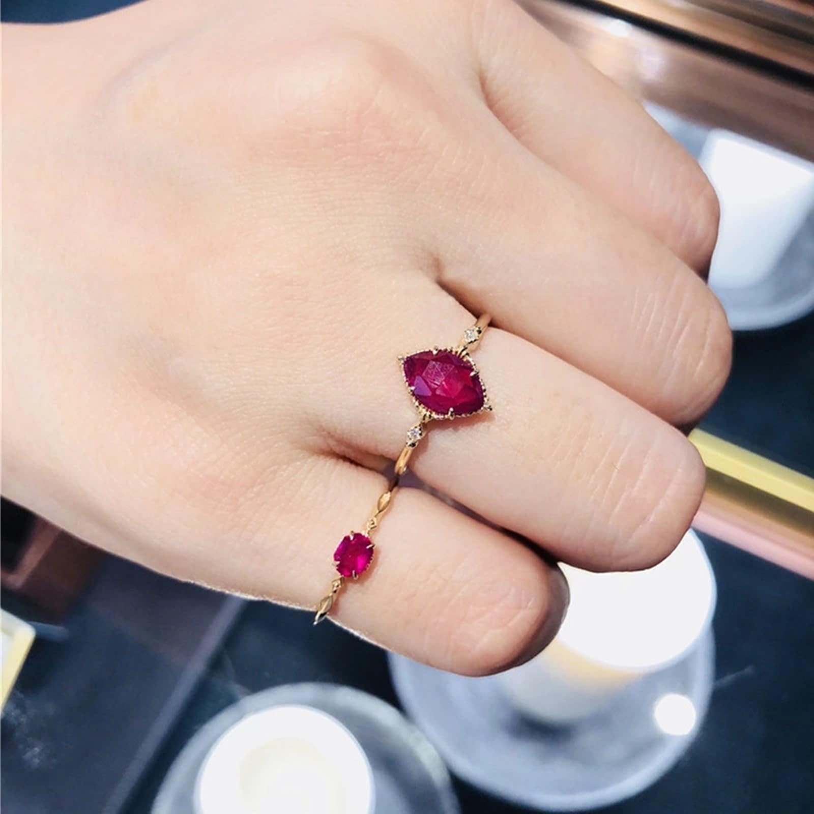 Prawdziwe złoto biżuteria pierścionek ślubny złoto Au 375/585/750 z prostokątem czerwony korund soliter rozm. 47-65