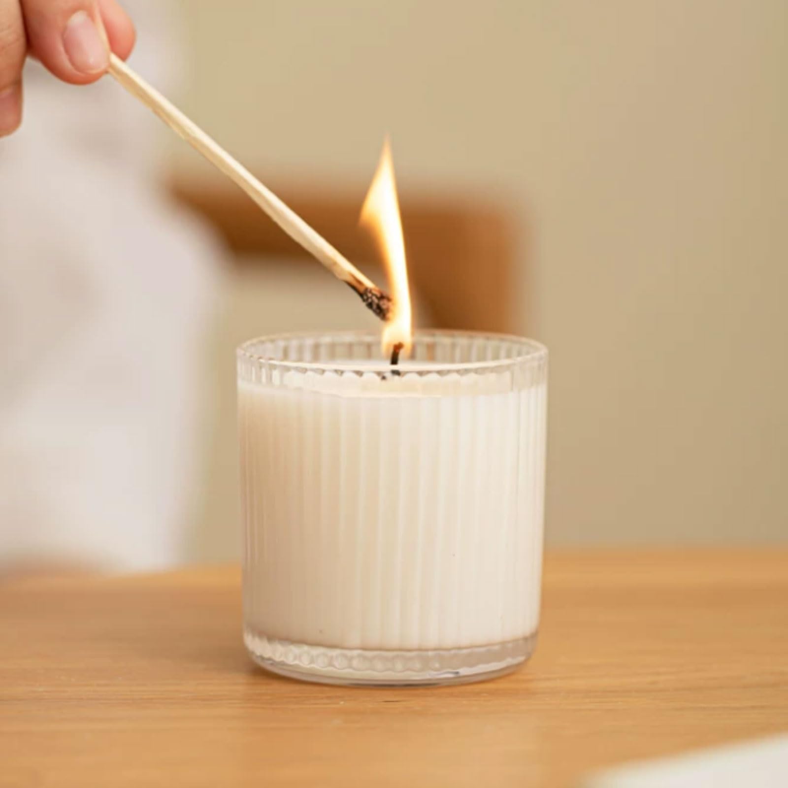 Exquisito Velas de cristal hechas con cera de soja y aceites esenciales, velas redondas en tarro de Camelia for el hogar perfumadas meloso