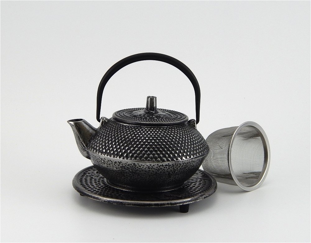 Huesnbrews Cast Iron 12-ounce Teapot, Silver-1 Pack with Trivet