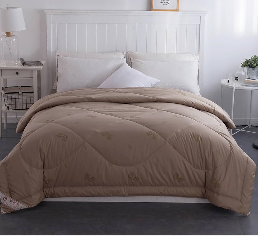 Amazon｜高級ラクダの毛100％ 掛け布団 (150*200cm シングル 3.5kg