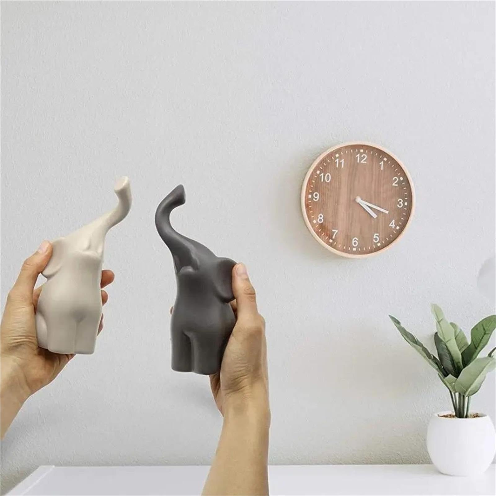 2 Pezzi Di Coppia Di Animali In Ceramica Con Elefante