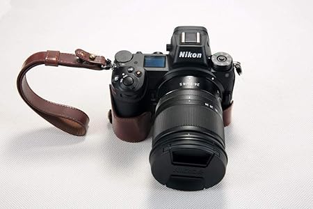 Amazon Nikon ニコン Pen Z6 Z7 カメラバッグ カメラケース Koowl手作りトップクラスのpuレザーカメラハーフケース Nikon ニコン Pen Z6 Z7 一眼カメラケース 防水 防振 携帯型 透かし彫りベース ハンドストラップ カメラストラップ コーヒー色 カメラ