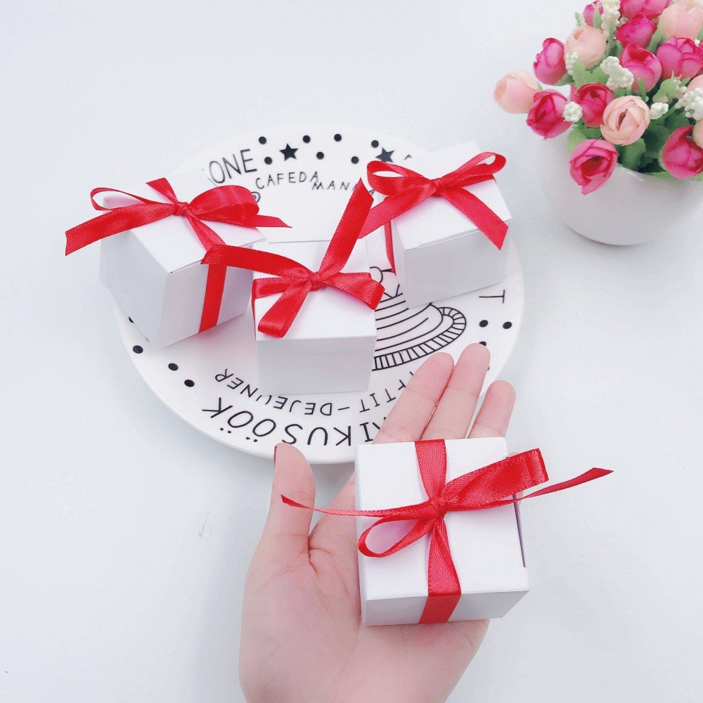 JZK 50x Blanc Boîte Cadeau Papillon pour Mariage, Anniversaire, Baptême, Communion, Graduation, Fête et Noël - Boîte Faveur et Coffret à Bonbon