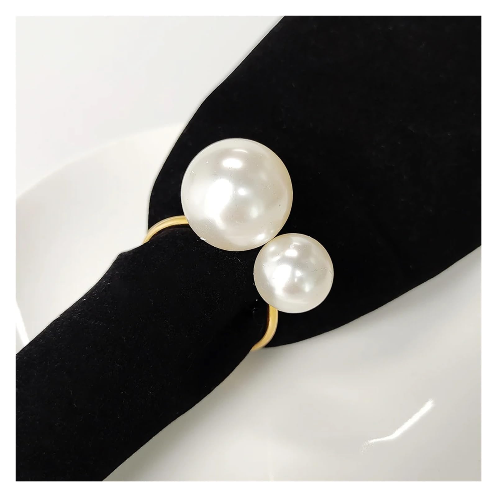 napkin rings Alloy Metal Napkin Ring for Wedding Table Decoration Pearl Holder Buckle Towel Rings Family Dinner Deco(E)