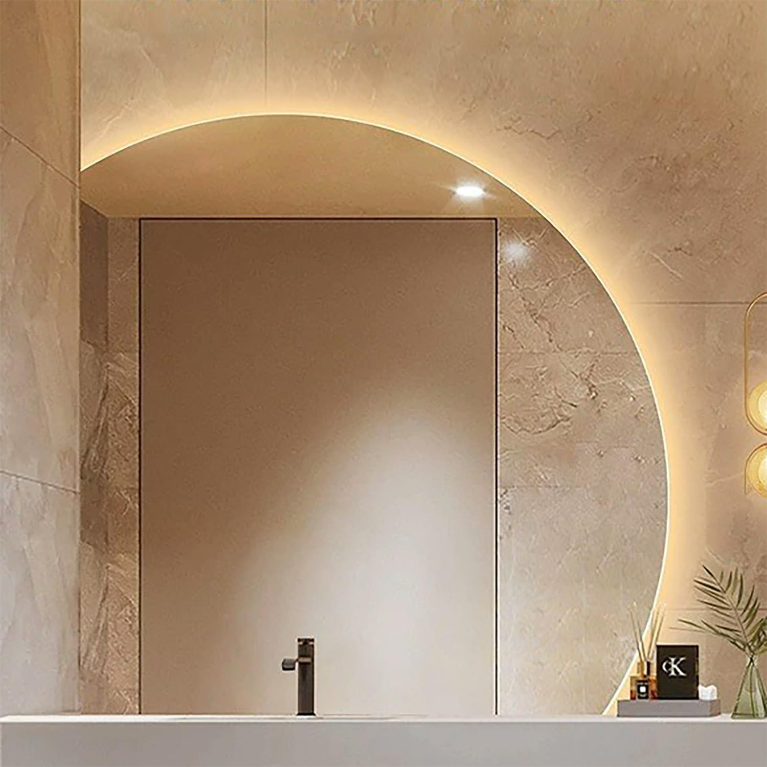 Miroir mural à LED rétroéclairé fini le manque de lumière pour se maquiller avec ce miroir 80cm