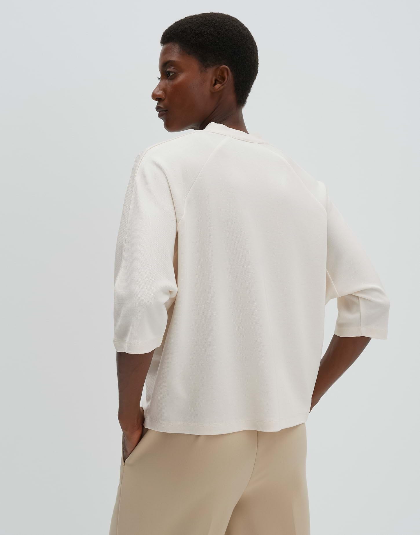 someday Damen Kurzarmshirt | Fließendes V-Neck Shirt mit subtiler Textur Regular Fit