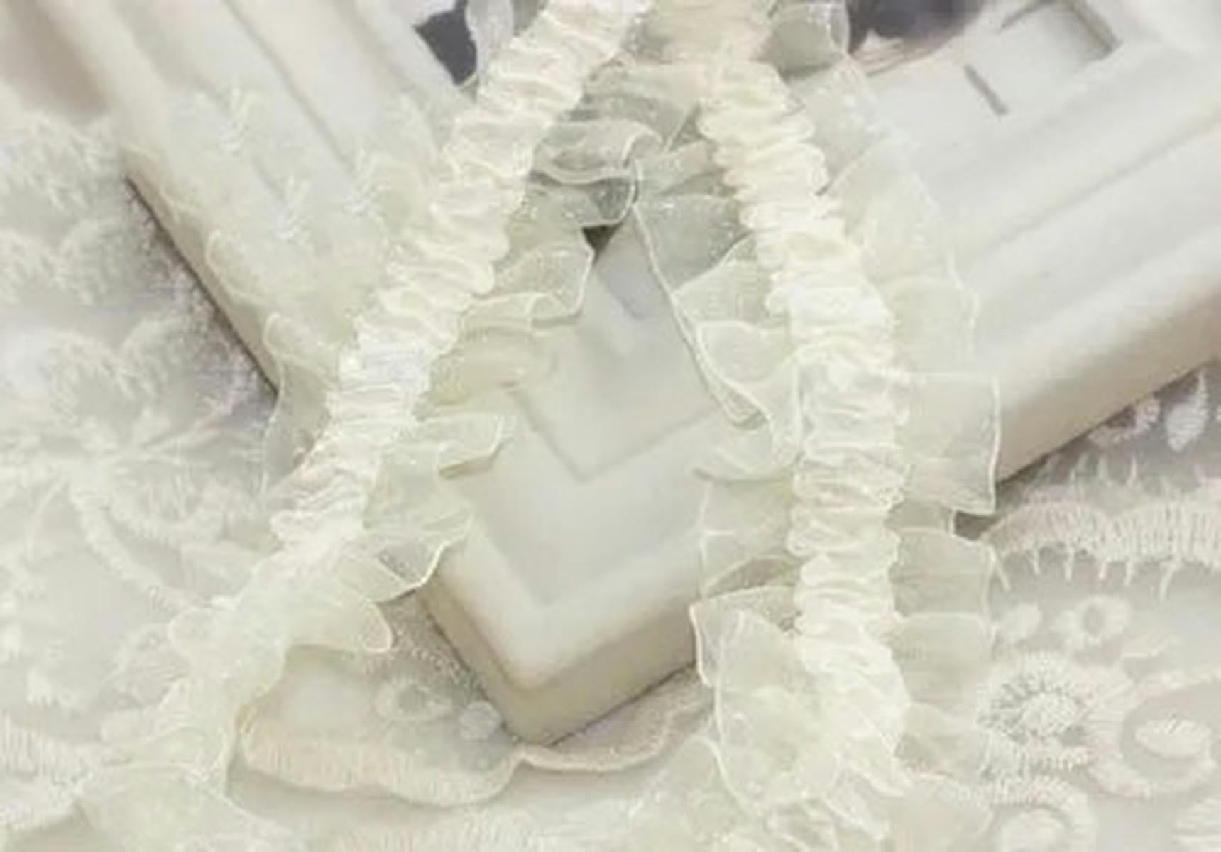 Cinta elástica de terciopelo de 5 a 10 m de ancho y 4 cm con volantes, adorno de encaje para decoración de cabezas de cabello, material de encaje plegable, color beige, 10 metros