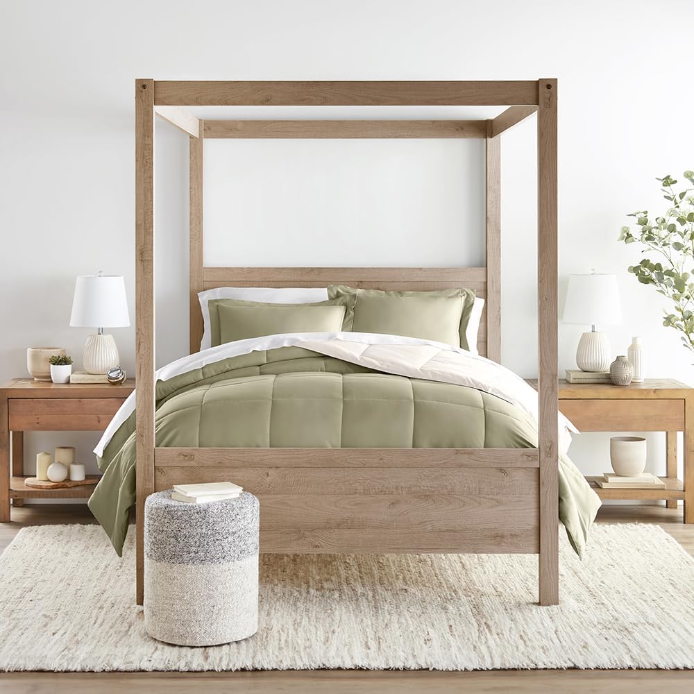LINENS & HUTCH Comforter Set Two-Toned Reversible Microfiber All Season Down-Alternative Ultra Soft Bedding - King/Cal-King Sage/Ivory