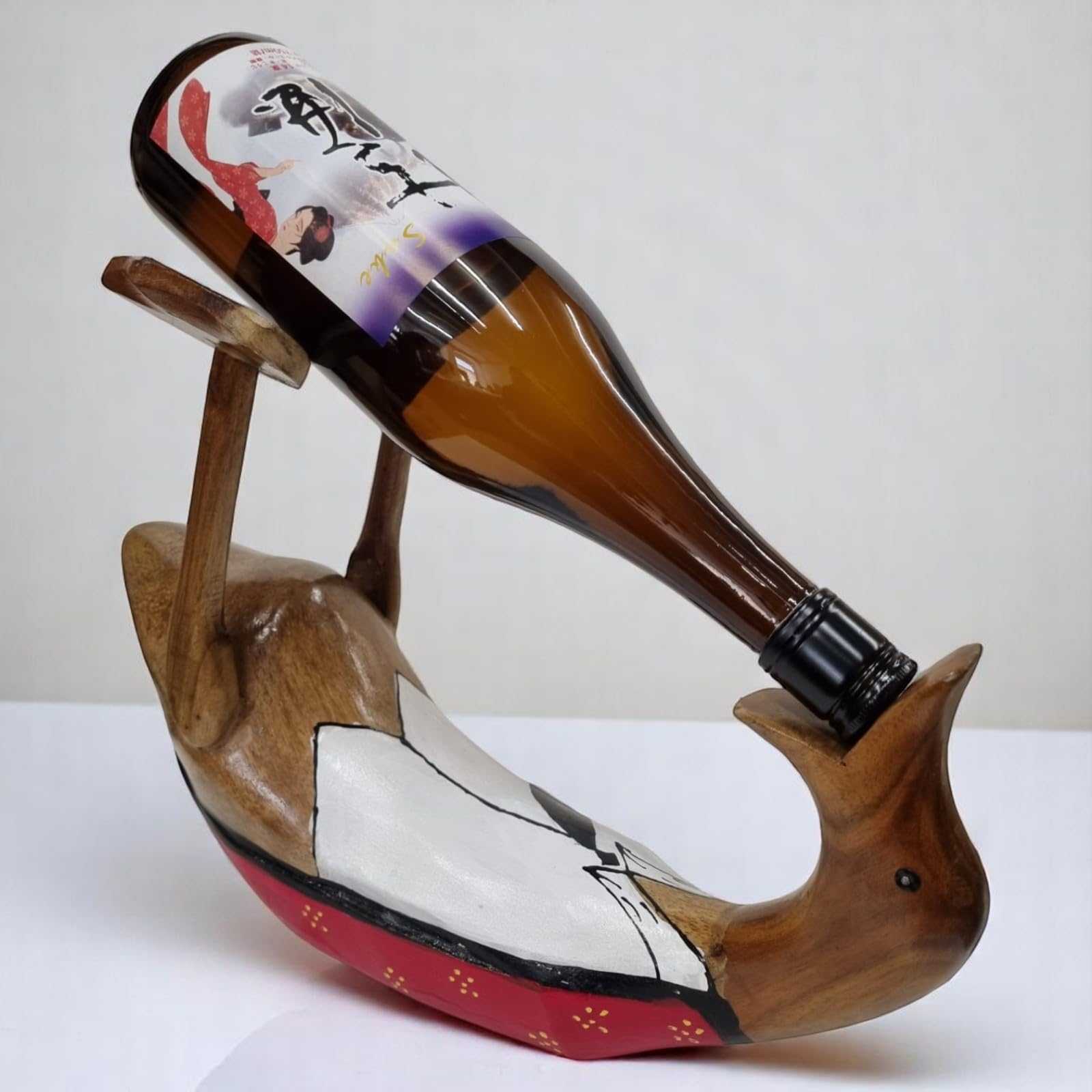 Kinaree Deko Ente Holz „Saufente Gentleman“ – Handgefertigtes Weinregal aus Holz | Flaschenhalter aus Suarholz & Bambus | Lustige Geschenkidee | Handbemalt