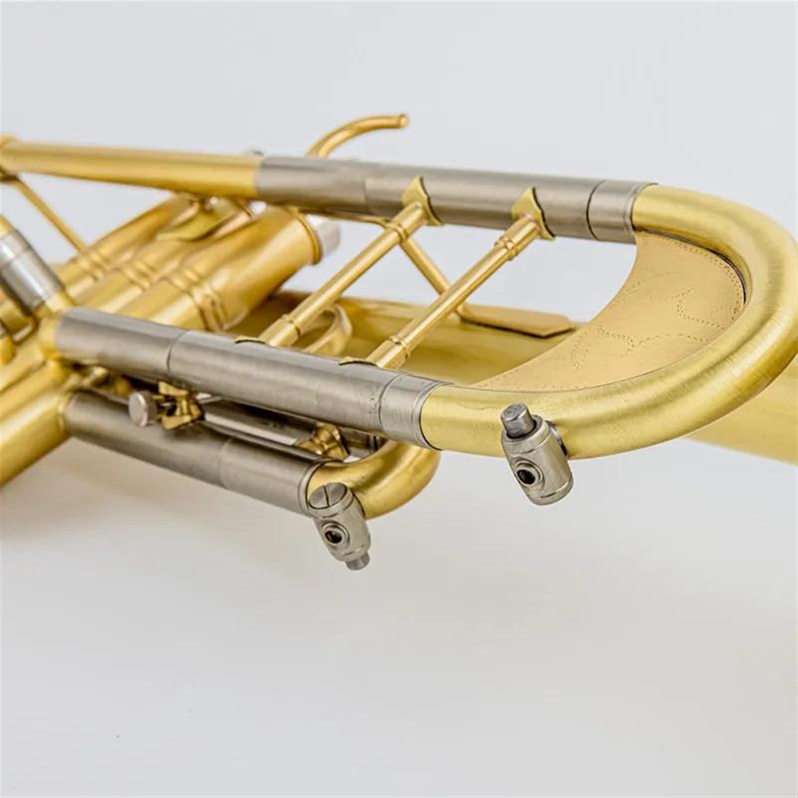 Standard Trąbka Trąbka Bb/C Mosiężna Płaska Malowana Na Złoto Wykwintna Trwała Mosiężna Instrument Muzyczny Z Trąbką