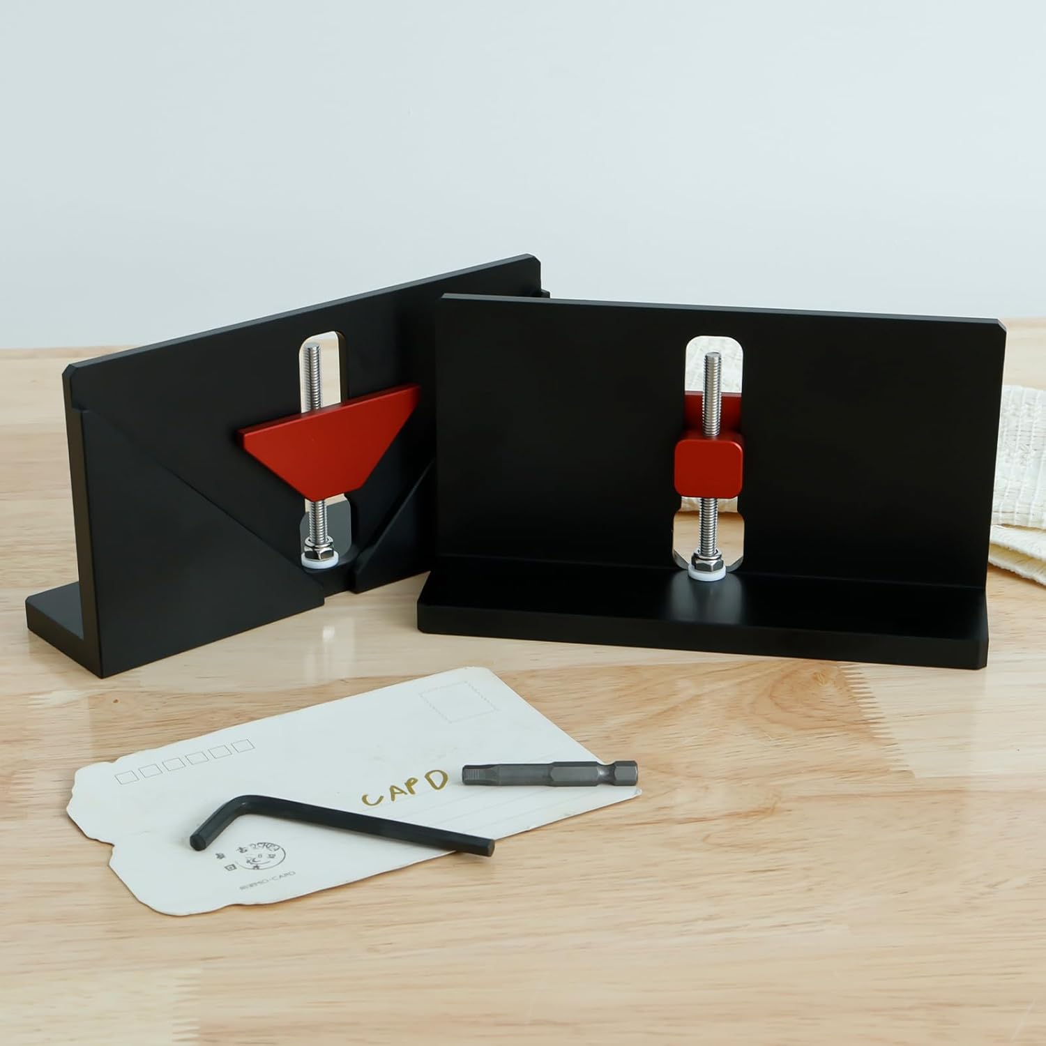 2Pcs Right Angle Spline Jig CNC Aluminum Alloy Corner Dovetail Jig Sturdy Right Angle Spline Clip Right Angle Spline Fixture Tool for 5-42mm Thick Frame US(black)