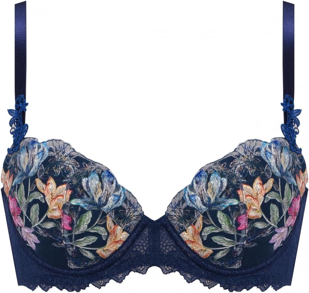 ワコールサルート、22グループ、キャミソール、Lサイズ完売品。 ワコールサルート、22グループ、キャミソール、Lサイズ完売品