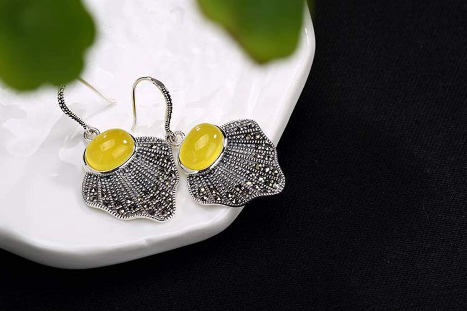 Boucles d'oreilles féminine thaïlandaise légères anti-allergies