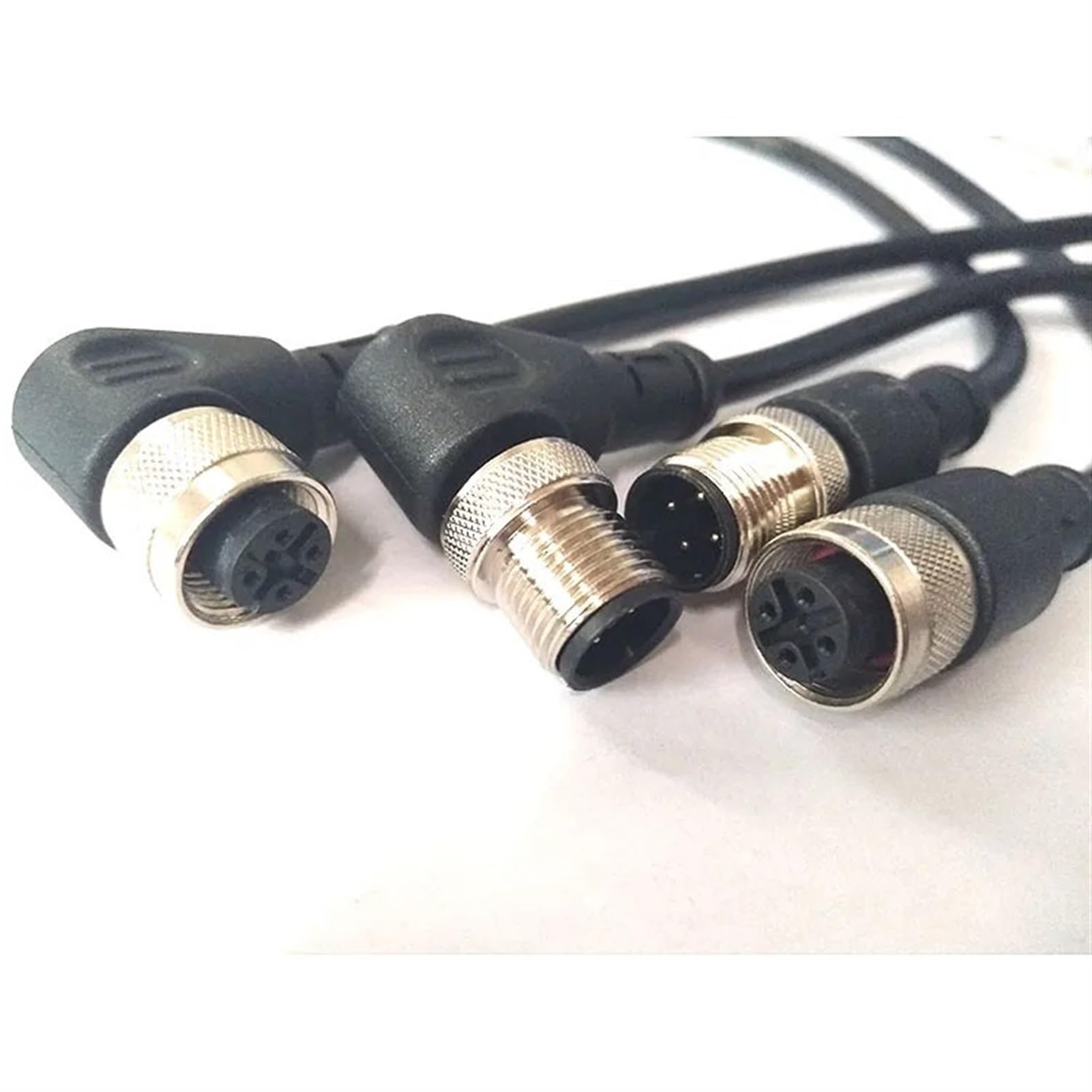 Pack of 4 180-015-113R021 Connector D-Sub High Density Plug 15 Position PNL MNT :RoHS