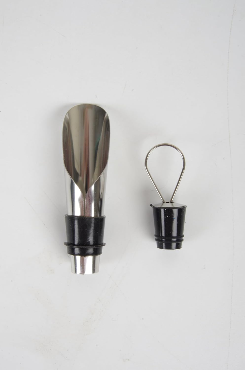 Bamboo Wine Gift Set with Corkscrew, Conical Stopper, Pourer and Drip Stopper.