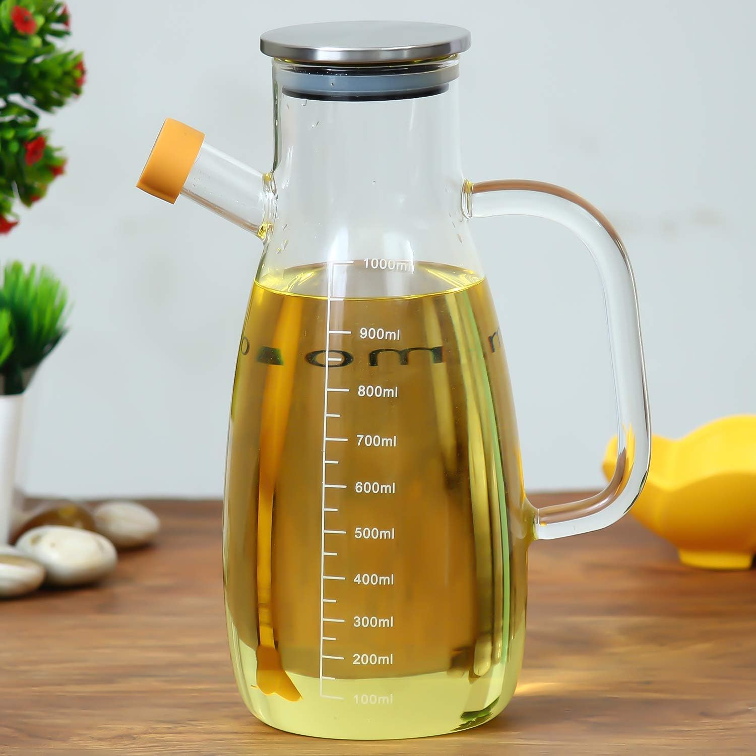 Femora 1000ml Glass Oil Dispenser with Leakproof Lid | High Borosilicate Glass Construction | Kitchen Jar with Capacity Markings | Leak-Resistant Jar for Oil, Soy Sauce, Vinegar & Seasonings