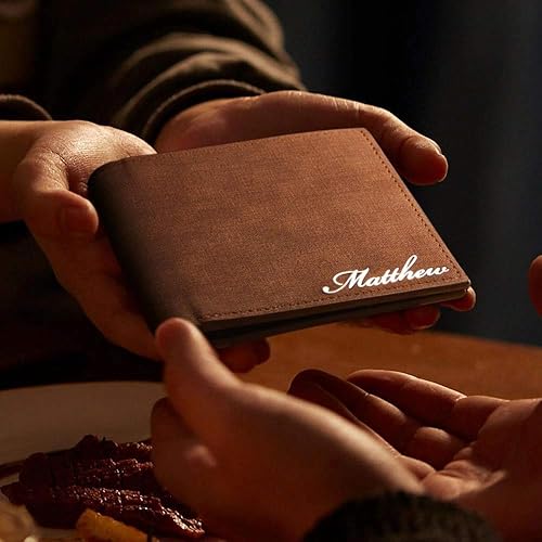Miniatura 5 de SOUFEEL Billetera personalizada para hombre, con nombre grabado personalizado, de piel, doble pliegue, delgada, regalo personalizado para él, papá,